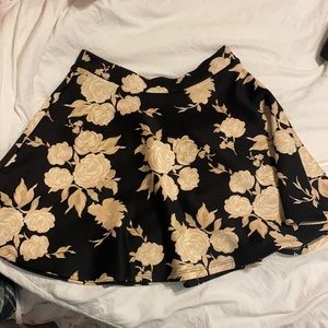 FLORAL SKIRT